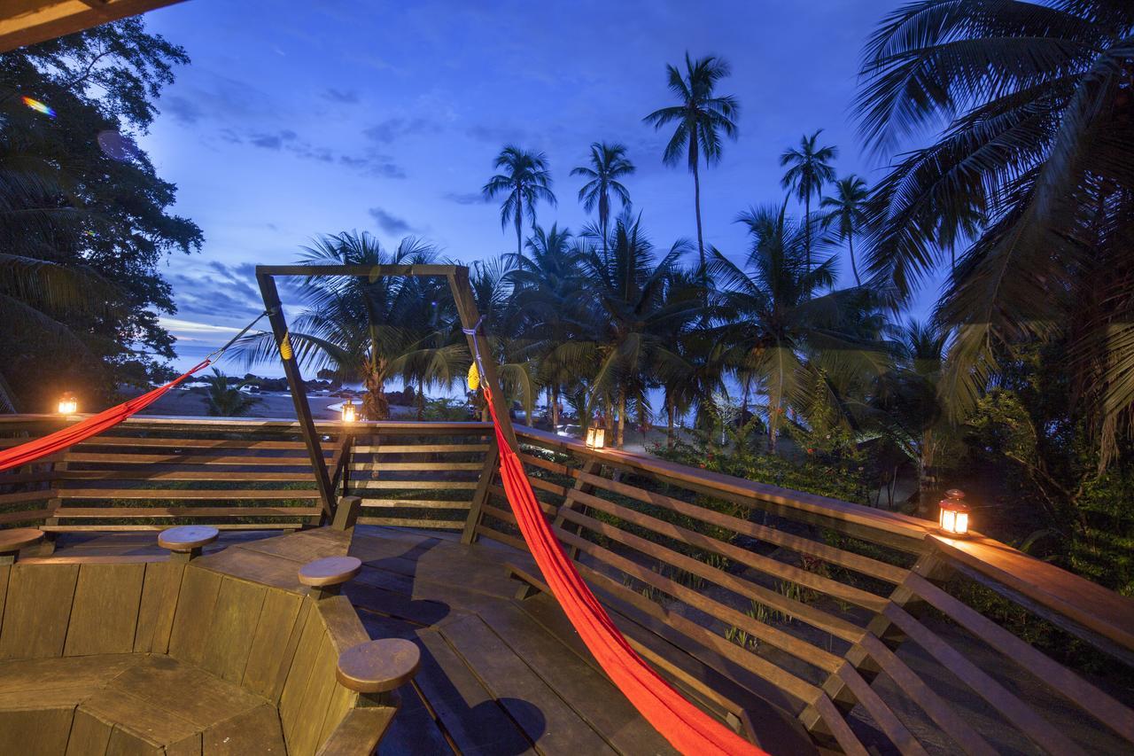 La Kuka Hotel - Nuqui Exterior photo